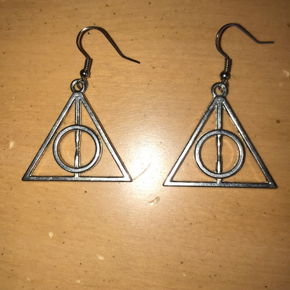 Deathly Hallows earrings (Harry Potter)